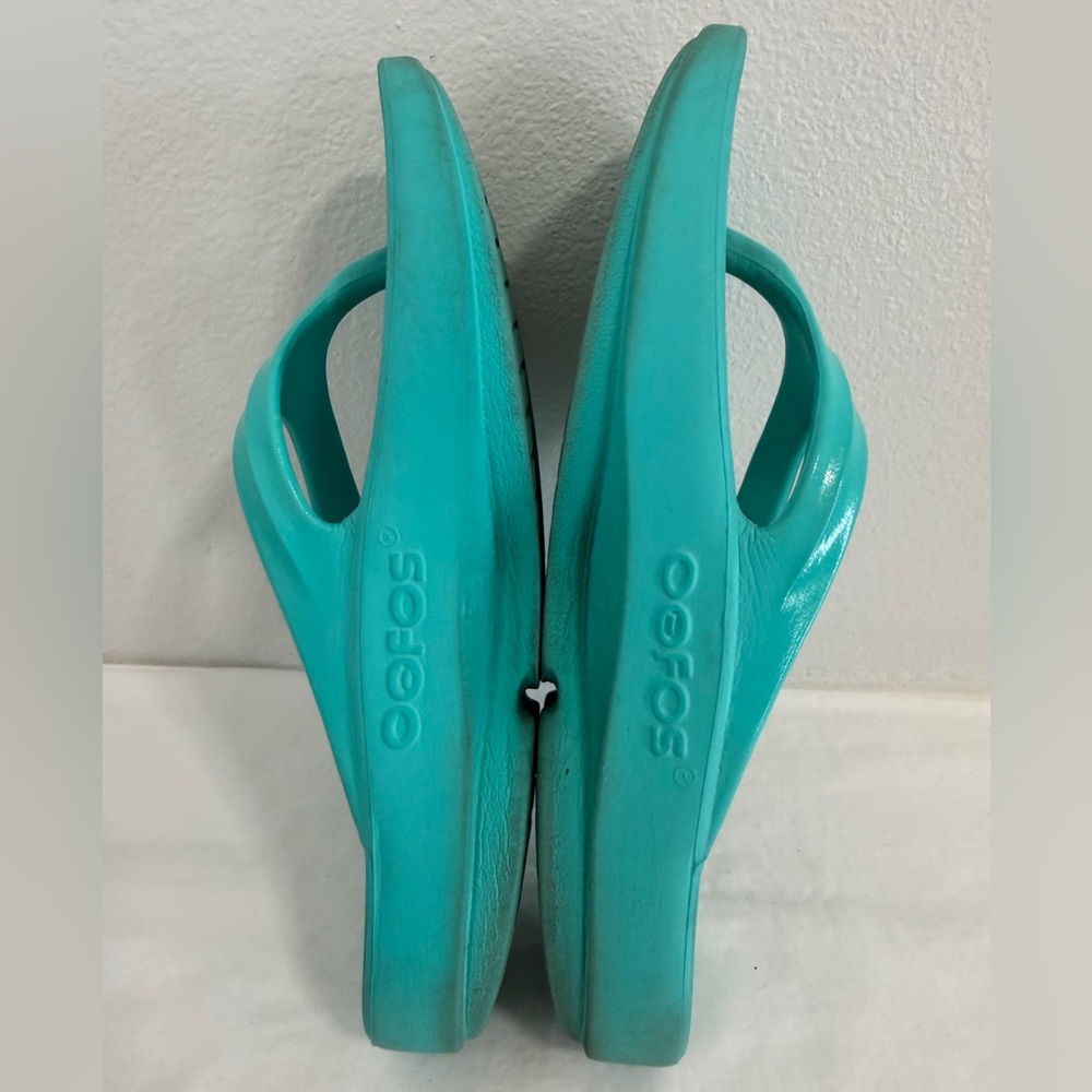 Oofos thong sandals flip flop Aqua size 6 - Picture 2 of 9